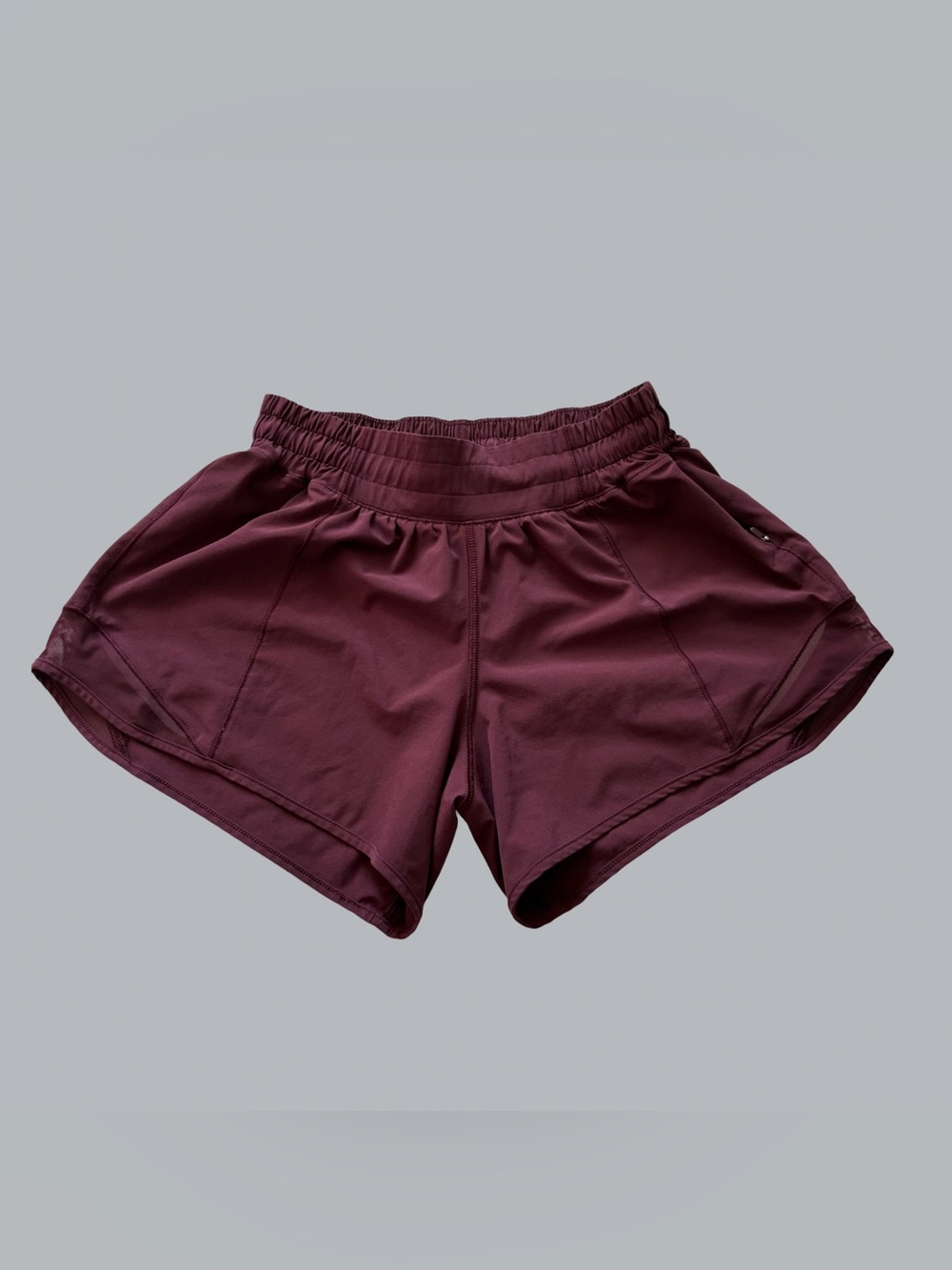 Lululemon Hotty Hot Size 4 Tall 4" Inseam